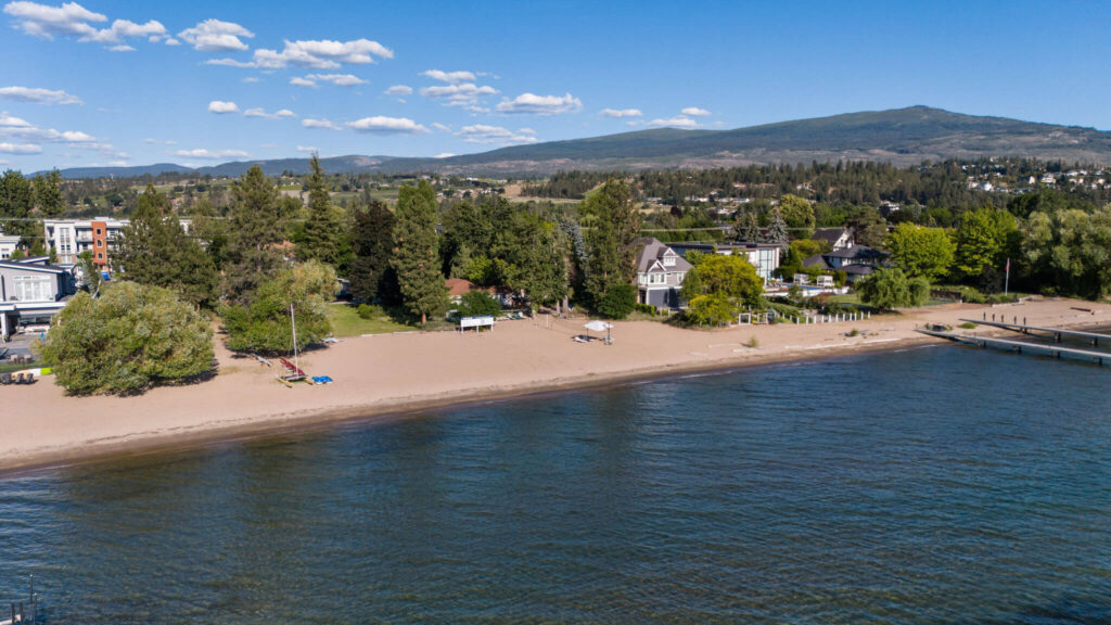 4164LakeshoreRd(21)